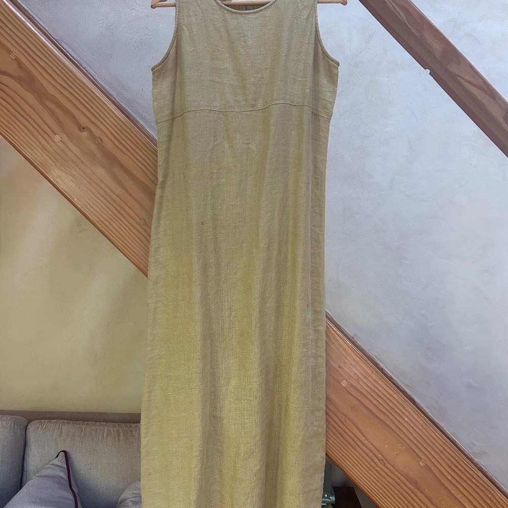Vintage World’s Apart High Neck Maxi Dress (sz Small)